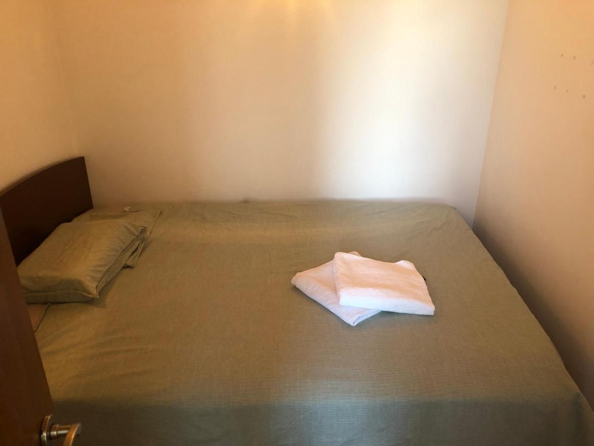 Lovely 1 Bedroom Apartment Close To Old Town บูคาเรสต์ ภายนอก รูปภาพ